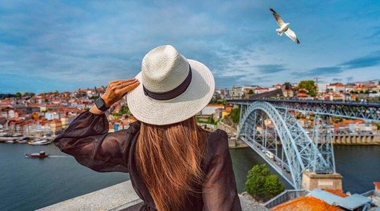 Porto Walking Tour with Audioguide on Your Smartphone