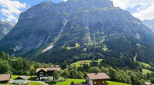 Interlaken Full-Day Highlights Tour with a Local by Private Car