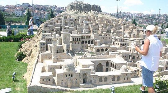 Semi Private Tour - Golden Horn and Miniaturk Park Tour in Istanbul