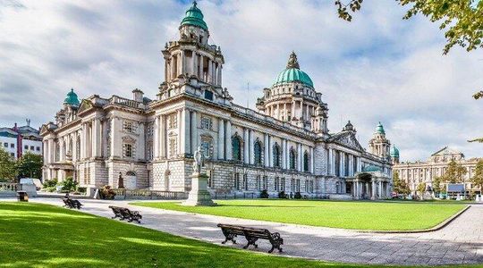 Belfast Self Guided Walking Tour with an APP