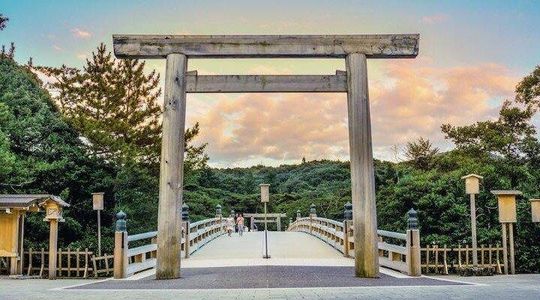 Ise Jingu Shrine and Wedded Rocks Day Tour : From Nagoya