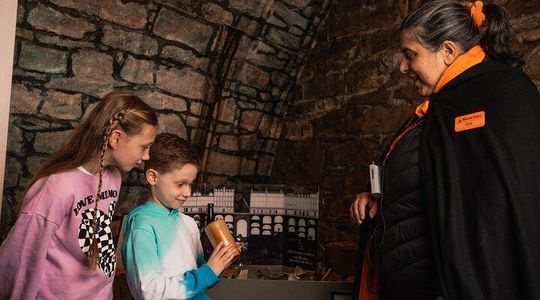 Kids Multi-Sensory Underground Vaults Tour in Edinburgh
