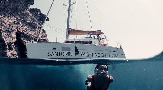 Beautiful Day Catamaran Caldera Cruise incl. Meal & Drinks