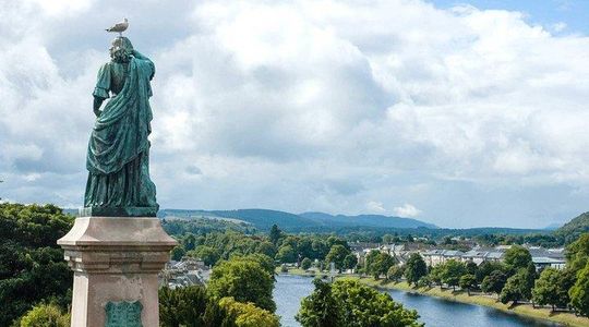 Private tour of Inverness (customisable)