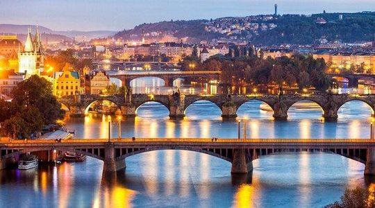Guided Old Town & Jewish quarter Walking Tour Prague (Tip-based)