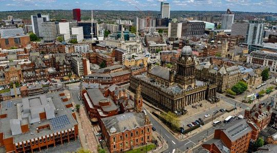 Leeds Self Guided Tour of Grand Arcades and Golden Owls