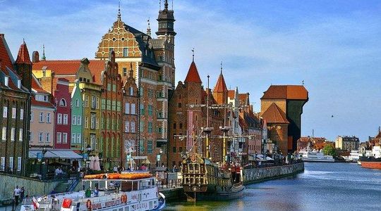 Private Shore Excursion: Tour of Gdansk and visit Stutthof Concentration Camp