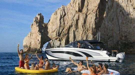 Cabo San Lucas Arch Private Yacht Tour