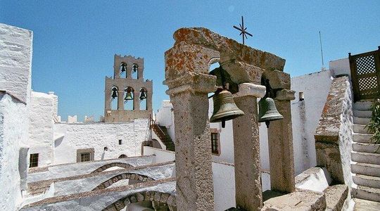 Guided Shore Excursion Patmos to the most Religious Highlights