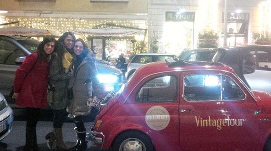 3 Hour Dolce Vita Vintage Fiat 500 Night Tour in Milan