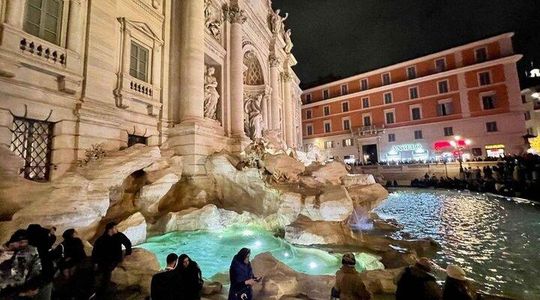 Rome Evening Tour: Discover the most Famous Fountains and Squares