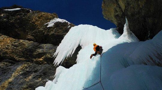 Dolomite Ice Climbing Experience - Private Activity