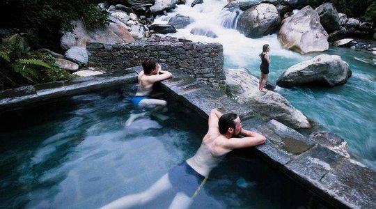 Poon Hill Hot Spring Trek