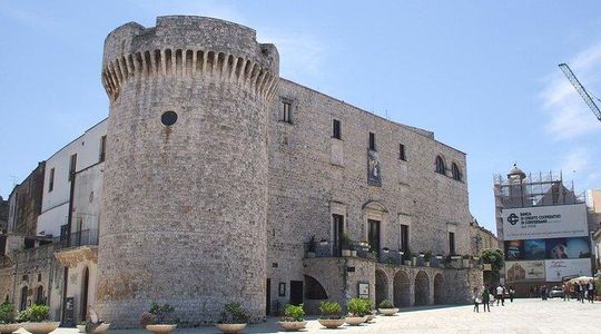 Conversano Private Tour: the history of ancient Norba