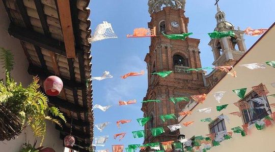 Private City Highlight Tour with Tequila Tasting