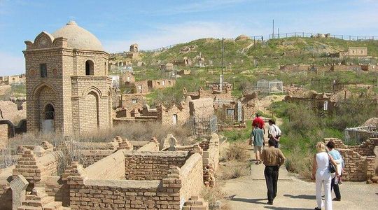 Between Khiva and Nukus Private Transfer Savitsky, Chilpik kala