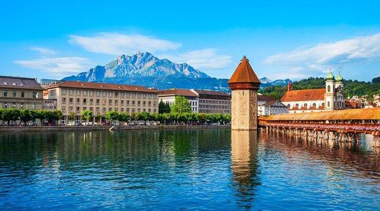 Best Intro to Lucerne in 2 hours with a Local