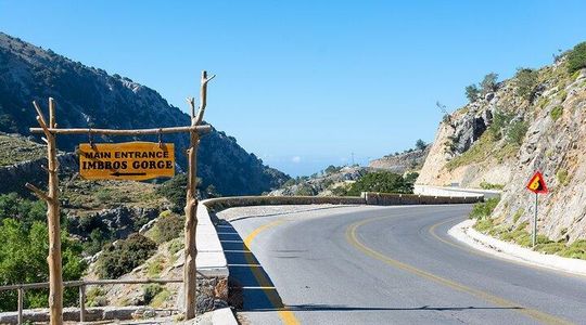 Private Tour in Imbros Gorge & Frangokastello Beach