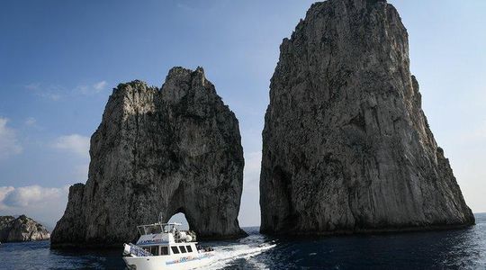 Capri Mini Cruise and City Sightseeing Day Trip from Naples