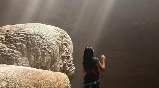 Yogyakarta Day Tour: Jomblang Cave and Timang Beach gondola ride
