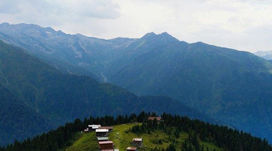 Private Hıdırnebi Plateau and Çal Cave Tour from Trabzon