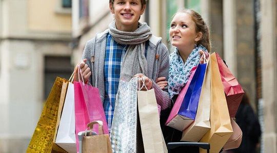 Hyderabad Shopping and Food Tasting Experience (Guided Halfday City Tour by Car)