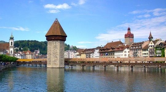 Lucerne Old Town Walking Tour