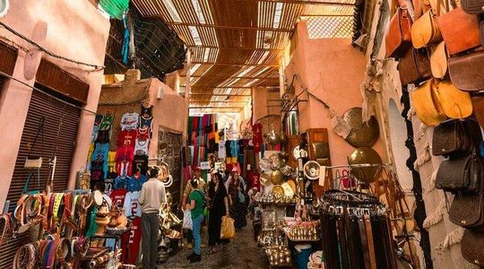 Marrakech: Bahia Palace, Jewish Quarter, Souks & Medina Tour
