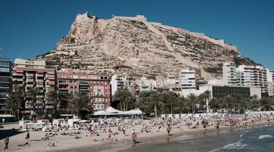 Self Guided Tour of Alicante Hannibal, Bonfires and Cannonballs