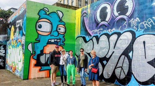 Private Glasgow Street Art Tour: Explore the City Murals