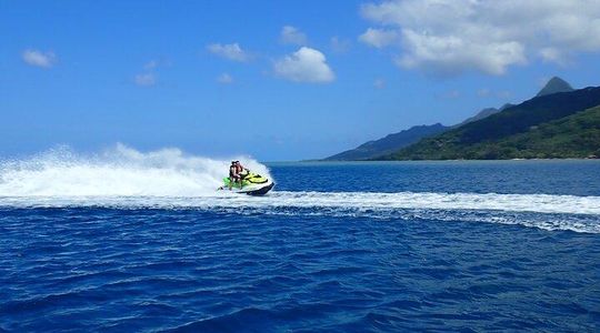 2 hours discovery tour of Moorea by Jet Ski