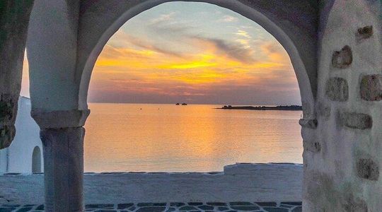 Half Day Tour: Lefkes village and Paroikia sunset