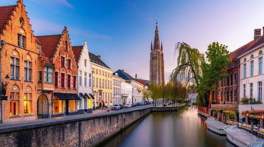 Private Tailored Guided Tour: Discover Bruges at Your Own Rhythm
