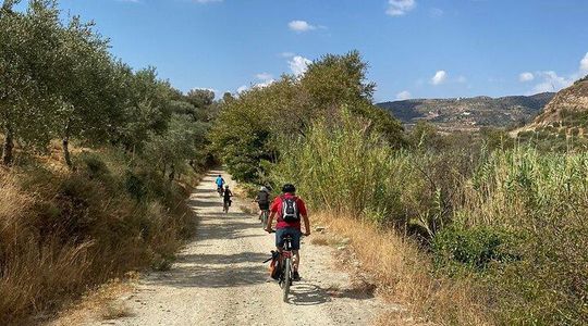 Discover the unknown side of Crete by E-Bike