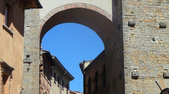 Discover Volterra: Ancient Ruins & Medieval Landmarks
