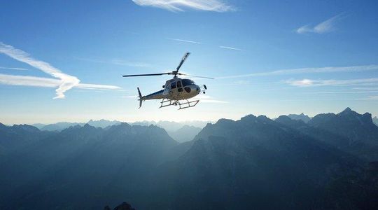 Swiss Capital city helicopter sightseeing tour - the ideal flight to see Berne