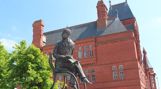 Cardiff Private Day Tour Cardiff Castle, St Fagans, & Cardiff Bay