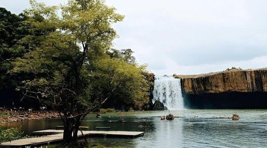 Dray Nur Waterfall Ede Cuisine and Local Village Experience