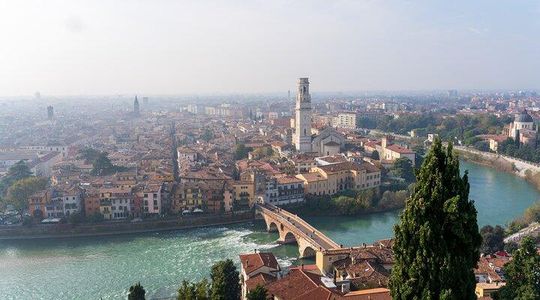 Discover Verona’s Historic Heart on a Private Tour from Venice