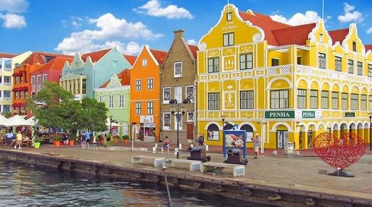 A Taste of Curaçao: City tour, Chobolobo & Mambo Beach Escape
