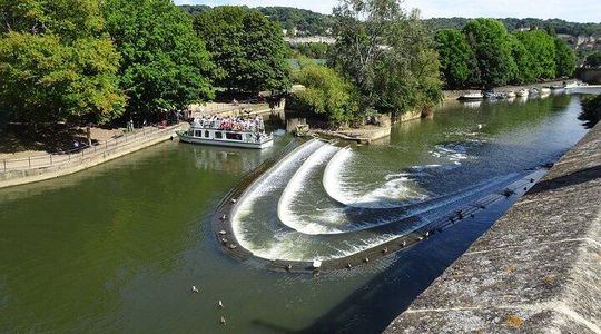 Bath self guided walking tour and scavenger hunt