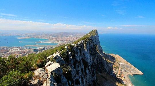 Gibraltar Day Trip from Costa del Sol with Rock Tour Included