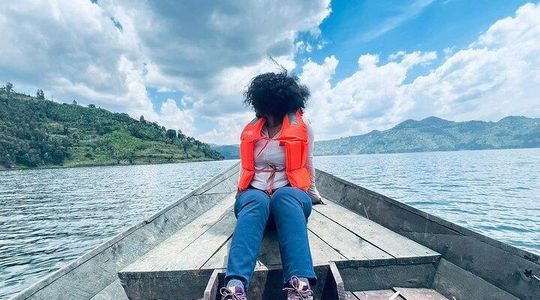 Day Trip to Rwanda's Twin Lakes: Nature Hike & Scenic Boat Cruise