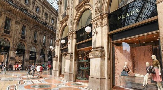 Milan Diamond Heist: Fashion & Secrets Walking Game