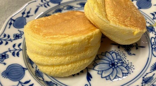 JAPANESE Fluffy Souffle Pancakes & Nature Walk in Todoroki, Tokyo
