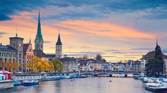 Best of Zürich & Surroundings: Walking Tour, Cable Car and Ferry