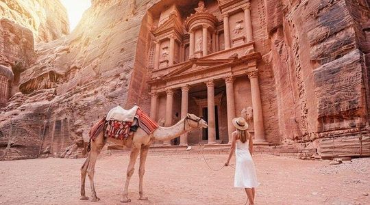 Petra Full Day Trip from Sharm El Sheikh with Lunch and Transfers