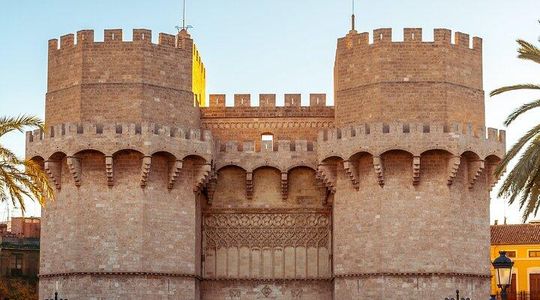 The Essentials of Valencia in a Guided Tour