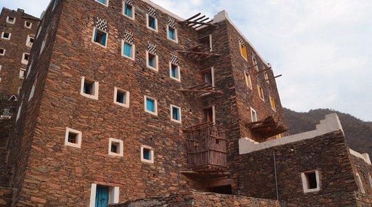 Historical & Heritage Tour in Abha- Rijal Almaa Village