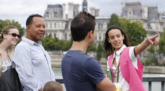 Paris Trendy Marais away from the crowds, Mansions and Fashion
